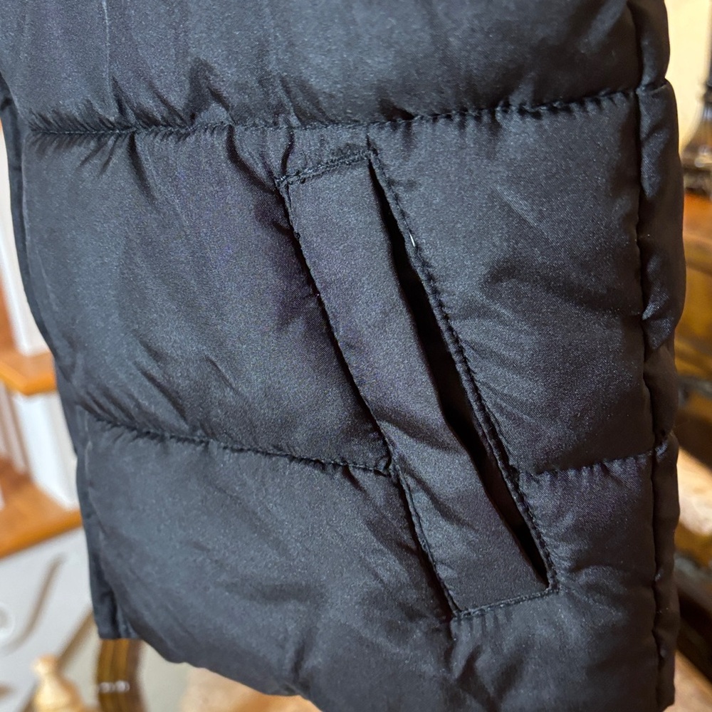 Old Navy Black Puffer Vest‎ AND Graphic Tee~Sz 5 - Picture 11 of 12